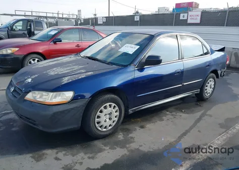 2002 Honda Accord Value из США, поврежденный, VIN 1HGCF866X2A059349